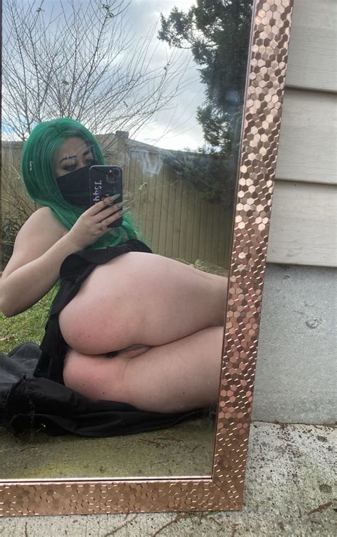 Fuck My Alt Pussy In Front Of The Mirror Scrolller