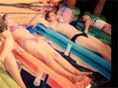 Naked Amalie Dollerup Added 07 19 2016 By OneOfMany