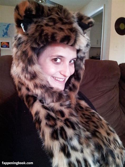 Avery Harwood Avery Harwood Sundreamsharwood Official Nude OnlyFans Leaks Fappening