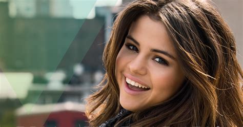 Selena Gomez Celebra Hoy Su 22 Cumpleaños ~ Cotibluemos