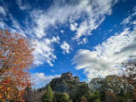 Edinburgh Castle, Autumn 2021 : r/pics