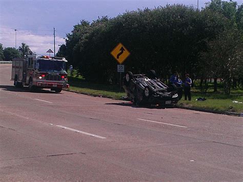 Accident In Downtown Houston Flips Jeep Sends Passengers To Hospital