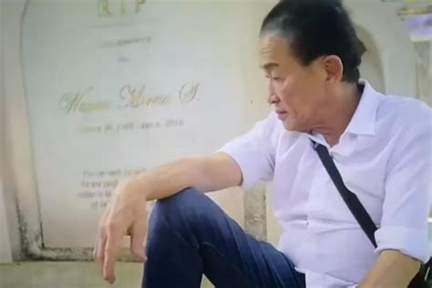 Heboh Permintaan Maaf Ayah Depan Makam Mirna Korban Kopi Sianida Jadi