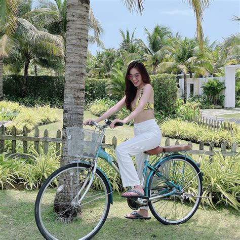 Ninh Dương Lan Ngọc diện bikini cực nóng bỏng body thực sự khiến dân