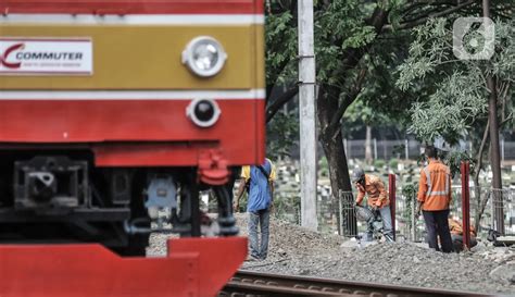 Foto Sering Kecelakaan Perlintasan Kereta Tanpa Palang Di Tanah Kusir