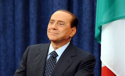 Il Portico Morto Silvio Berlusconi Aveva Anni Con Lui Se Ne Va