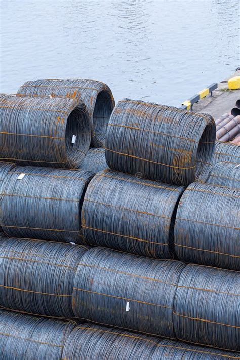 Steel Low Carbon Wire Rod Hot Rolled Steel Drawing Wire Twelve Millimeters Or Half An Inch In