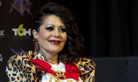 Alejandra Guzmán posa en bikini y sin filtro Primera Hora