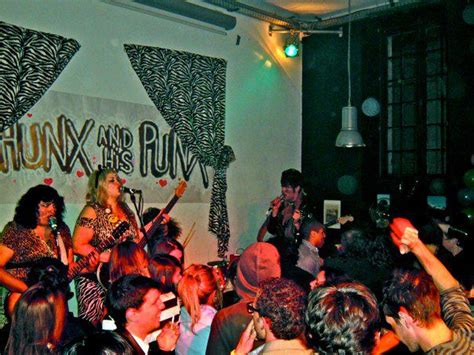 Bars gay boîte queer les hotspots LGBT à Bordeaux