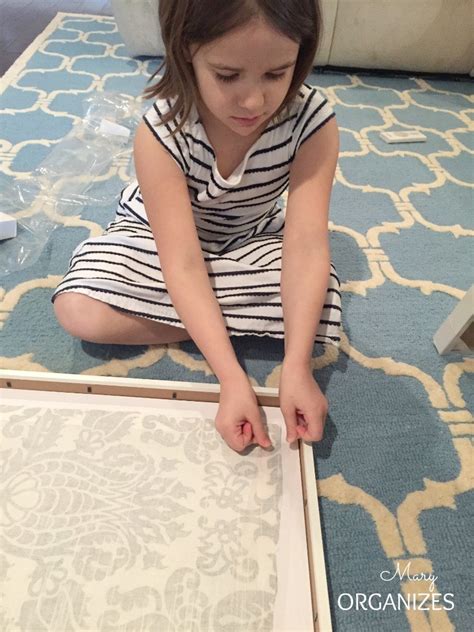 Easy Statement Art: Framed Fabric | creatingmaryshome.com