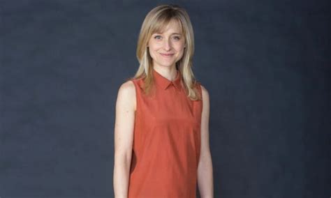Allison Mack Net Worth, Siblings, Children, Spouse, Age