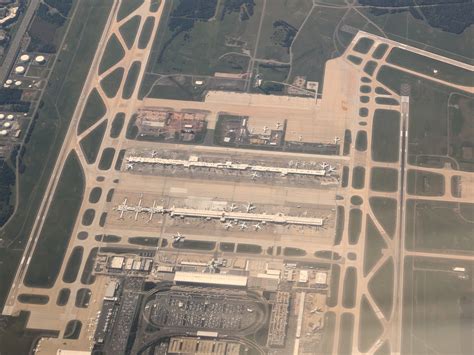 FlyerTalk Forums - Plans to rebuild the UA concourse (C and D gates