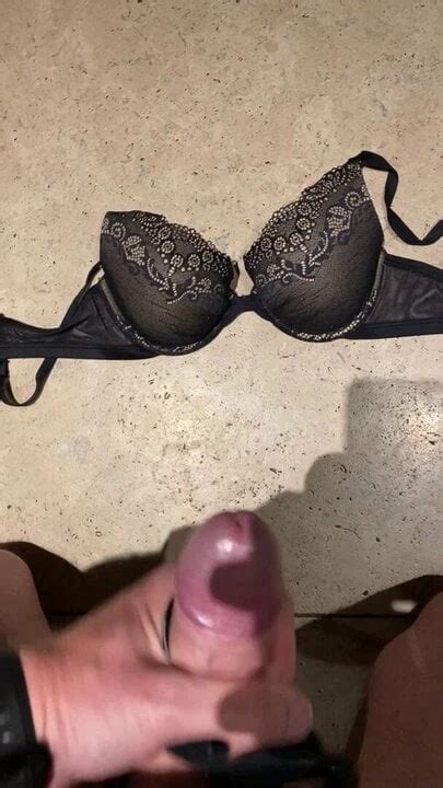 Jerk And Cum On Wifes Bra British Gay Amateur Amateur Porn Xhamster