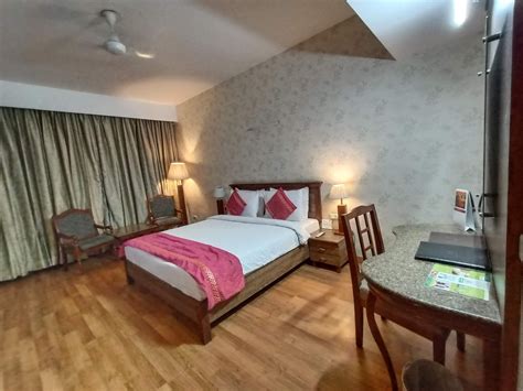 Comfort Inn Alstonia Wedding Venue In Ranjit Avenue Amritsar