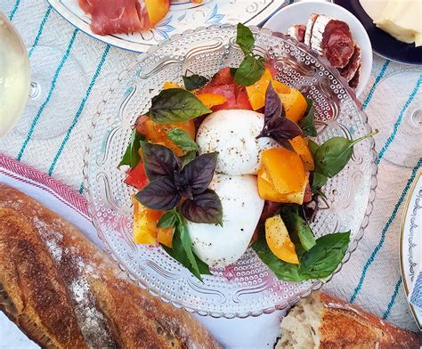 Basil Burrata Salads Best Recipes For Summer Salads Web Story Gardenista