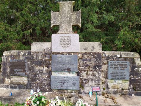 A faire La Lande de la Rencontre à Saint Aubin du Cormier Randonnée