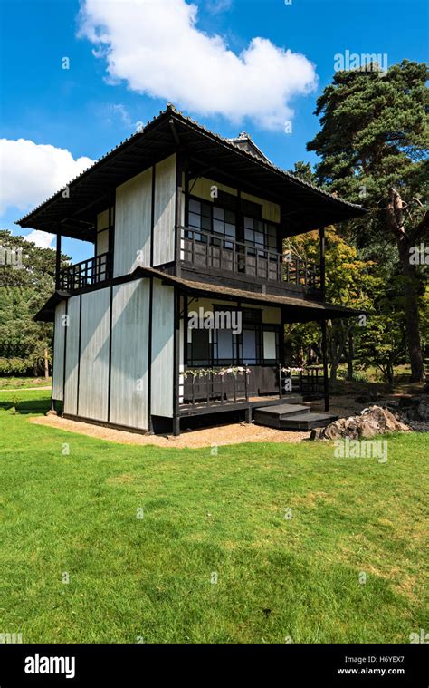 Japanese house and gardens, Fanhams Hall, Ware Stock Photo - Alamy