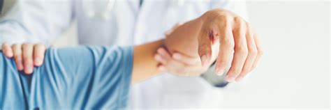 Surgical and Non-Operative Shoulder Arthritis Treatment Options | Rothman Orthopaedics