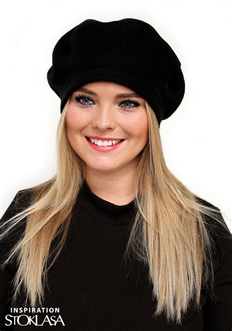 Women's Beret Tonak 100% Wool | STOKLASA Haberdashery and Fabrics