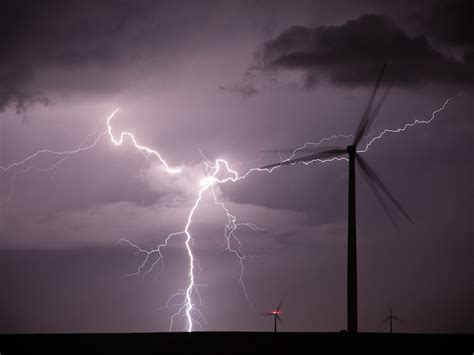 The importance of testing wind-turbine lightning protection