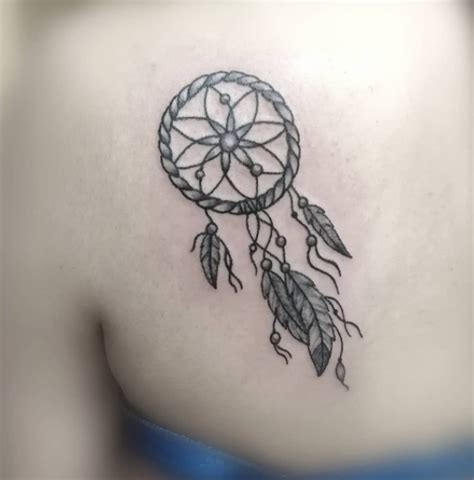 46 Great And Remarkable Dream Catcher Tattoos For Shoulder Psycho Tats