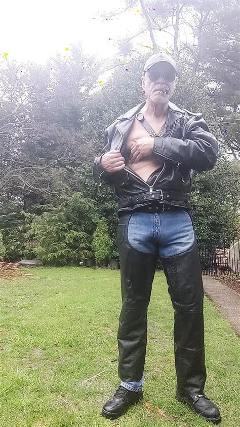 Free Leather Cigar Gay Porn Videos Xhamster