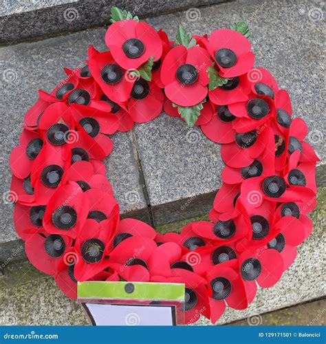 Poppy Remembrance Wreath stock image. Image of soldier - 129171501