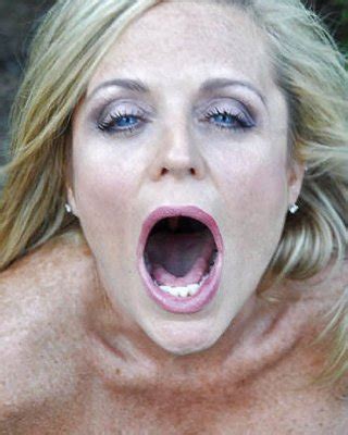 MILF Lexeigh Has Anyone A Video With Her Porn Pictures XXX Photos