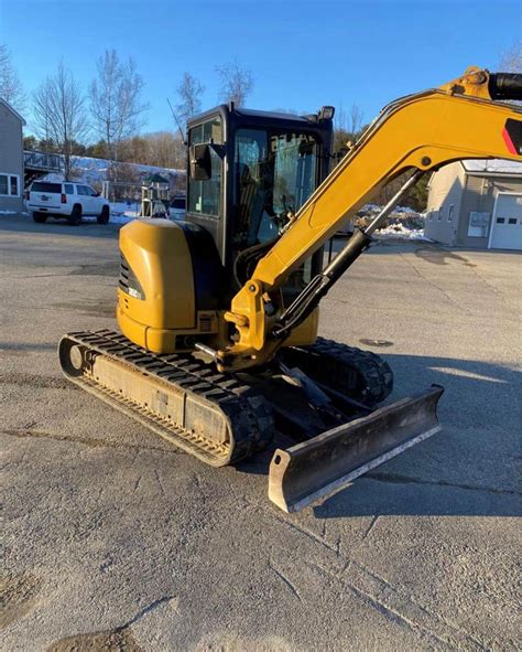 Caterpillar C Cr Mini Excavator For Sale Hours Wayne