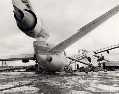 Crash of a Douglas DC-10-10 in Los Angeles: 2 killed | Bureau of Aircraft Accidents Archives