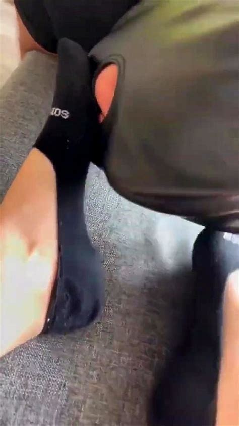 Femdomを視聴 Foot Fetish Feet Worship Porn SpankBang