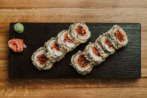 Spicy Tuna Tempura Roll Nobori