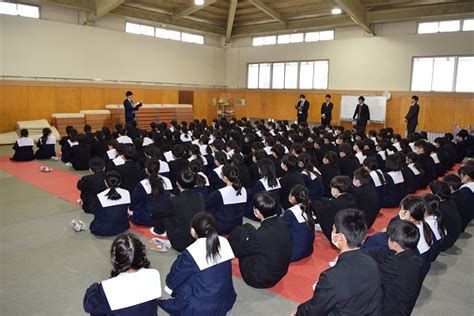 全校集会・学年集会を行いました（3月11日） 岐阜市立加納中学校