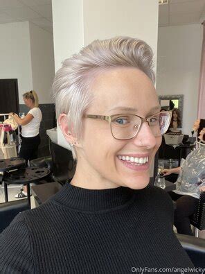 Dem Eye Brows Porn Pic