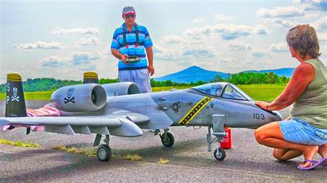 Giant A 10 Warthog Rc Turbine Jet With Real Guns Flight Demonstration