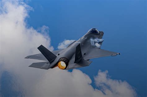 鳥槍換砲？駐日美軍部署f 35、f 15新戰機 梅花新聞網