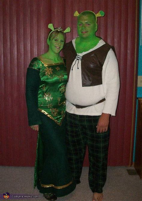 Shrek & Fiona - Homemade costumes for couples #halloween #costume Eve ...