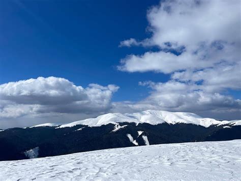 Excursie Munte Varful Lucacila OxigenTour Ro