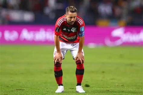 Everton Ribeiro está dando adeus ao Flamengo rumo ao Corinthians