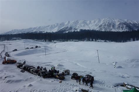 Kashmir Winters And Snow Curated Tour Package