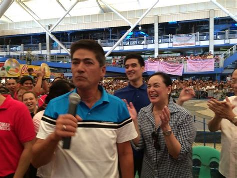 Vic Sotto and ex-wife support son's candidacy