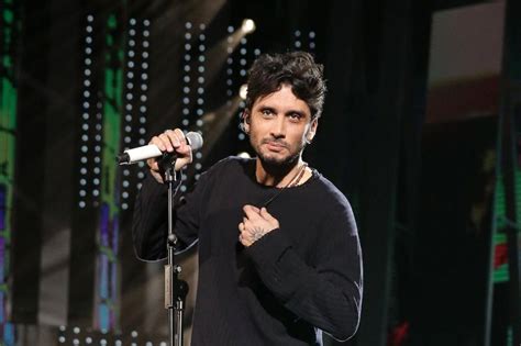 Chi è Fabrizio Moro biografia e vita privata del cantante Popcorn Tv