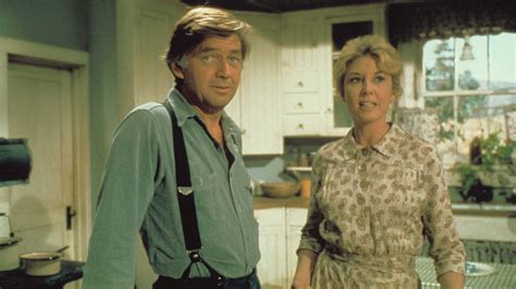 'The Waltons' Cast to Reunite on 'Stars in the House' (TV Roundup)