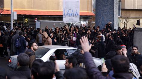 Se Registran Protestas En Teherán Contra Las Autoridades Tras Admitir Responsabilidad En El