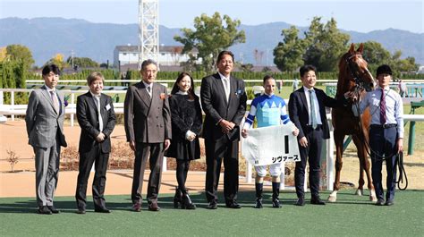 ヴィブロスの子シヴァースが新馬勝ち ルメール騎手「2歳馬に見えなかった」／新馬戦 2歳馬特集 競馬写真ニュース 日刊スポーツ