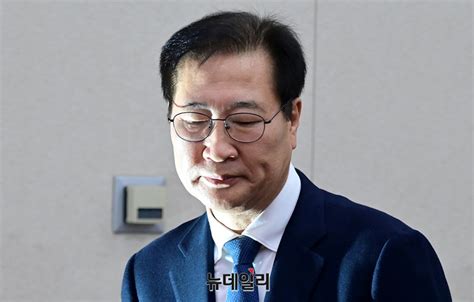 포토 인사하는 박성재 법무부 장관 후보자 Save Internet 뉴데일리