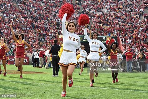 Usc Cheerleaders Photos And Premium High Res Pictures Getty Images