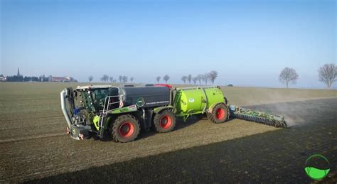 Claas Xerion Mit Sgt Aufbau Und Fass Mercedes Actros Wagner