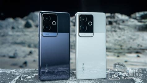 真我realmegt6和红米redmik70pro哪个更好真我gt6和红米k70pro参数配置对比 包小可