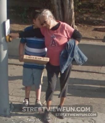 Hot N Ready STREETVIEWFUN